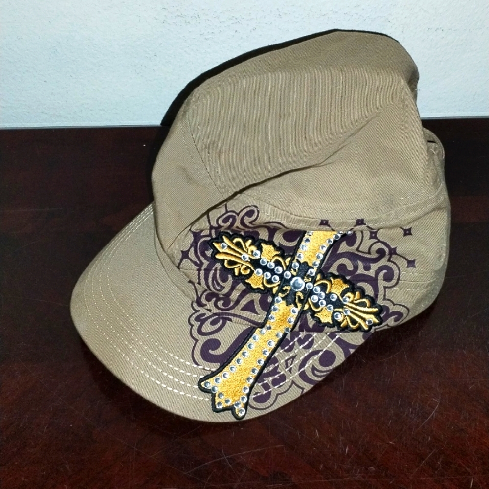Leader L.O.G.A Rhinestone Cap